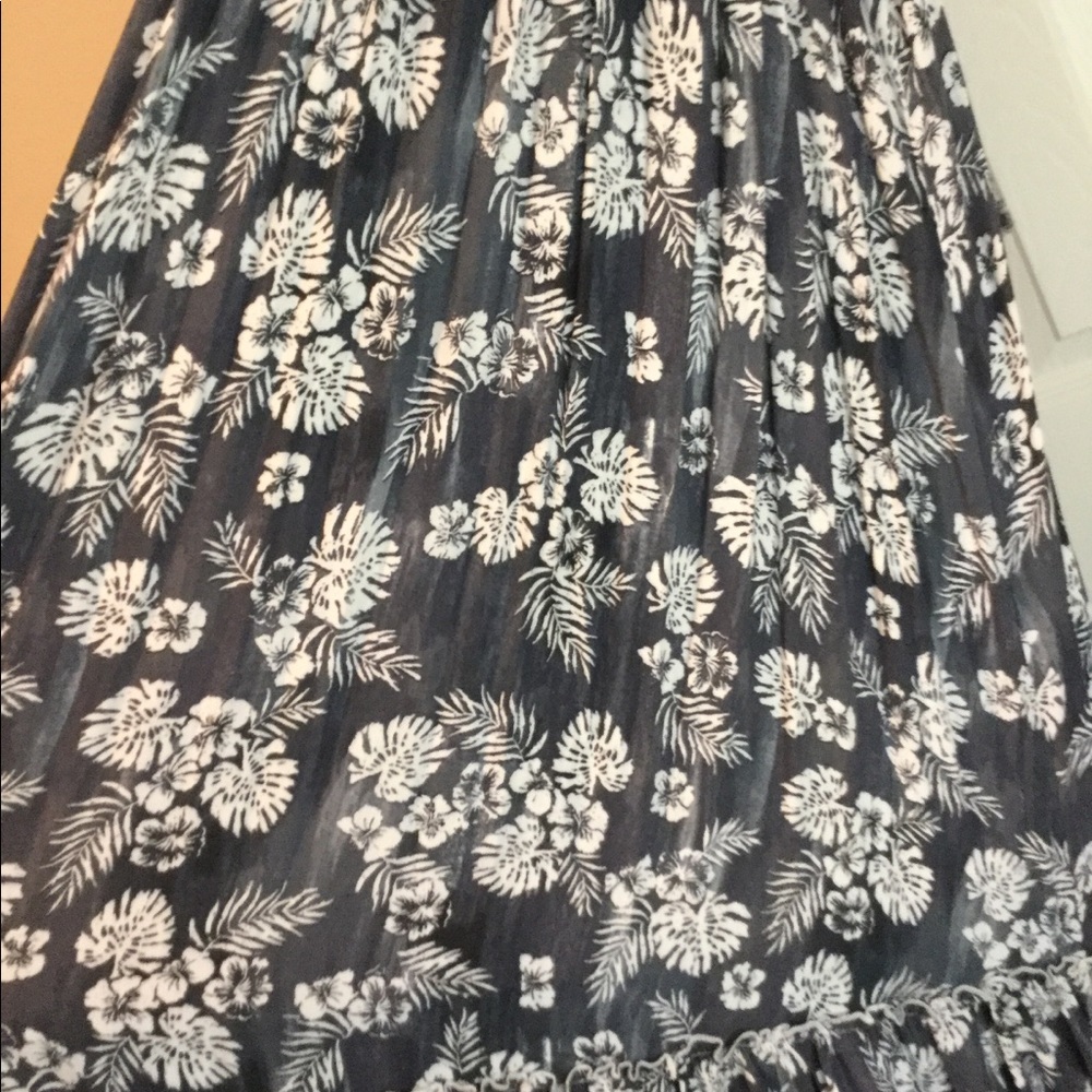 Brand new Easel dress!!